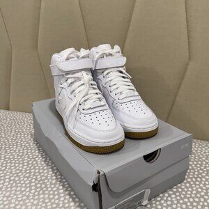 Nike Air Force 1 High - GS Size 4.5Y